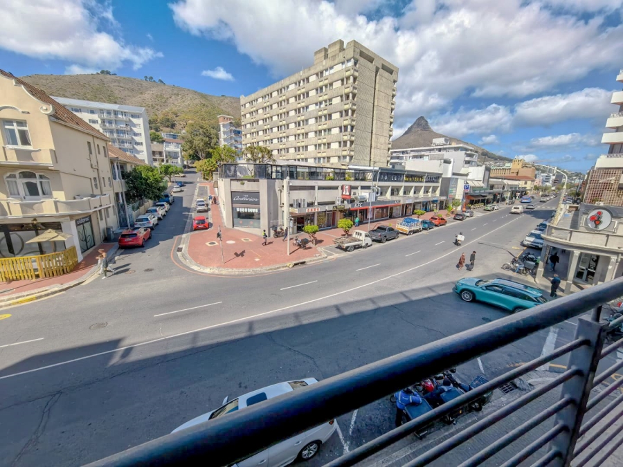 1 Bedroom Property for Sale in Three Anchor Bay Western Cape